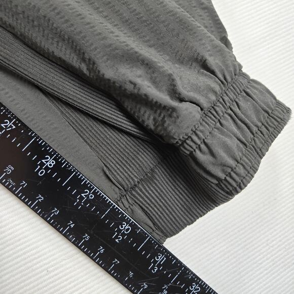 Athleta High Rise Textured Brooklyn Jogger in Mountain Olive Women's Size 14T - Picture 4 of 7